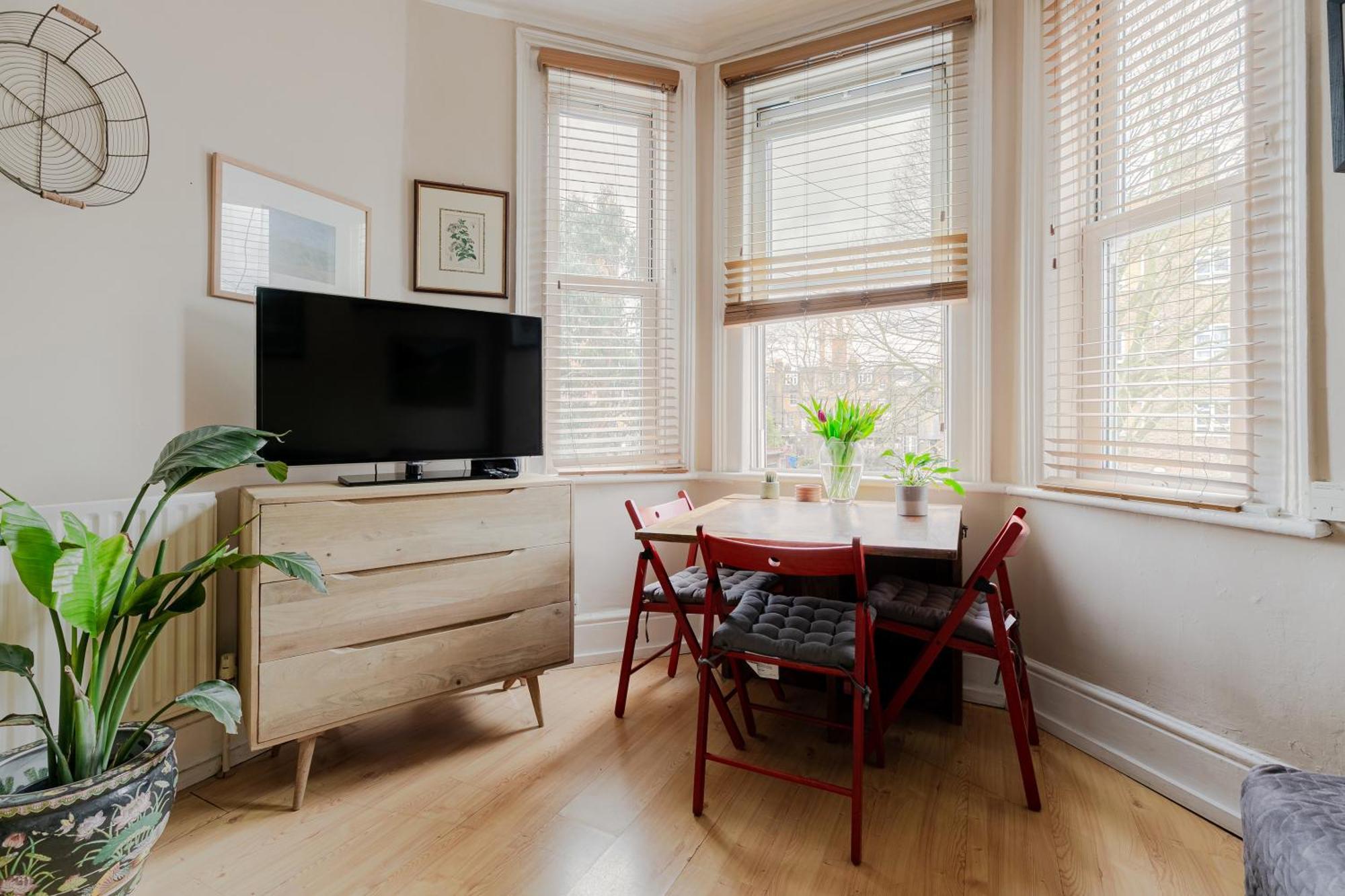 شقة Artistic Pied-A-Terre, Steps From The Tube, Moments From London'S Heart المظهر الخارجي الصورة